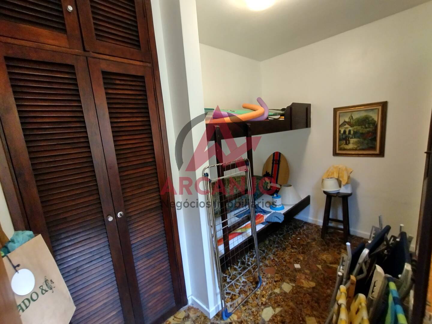 Casa à venda com 5 quartos, 181m² - Foto 23