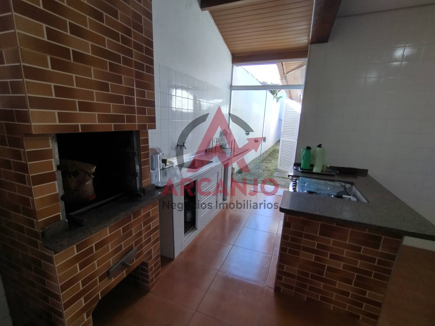 Casa à venda com 4 quartos, 350m² - Foto 13