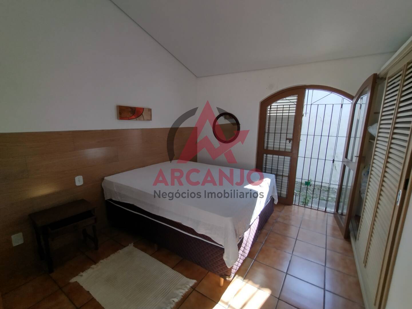 Casa à venda com 4 quartos, 350m² - Foto 16