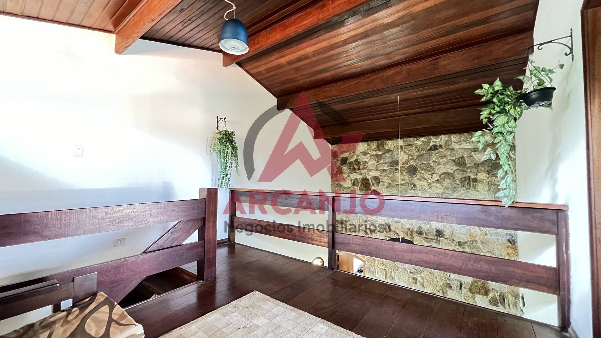 Casa à venda com 5 quartos, 217m² - Foto 17