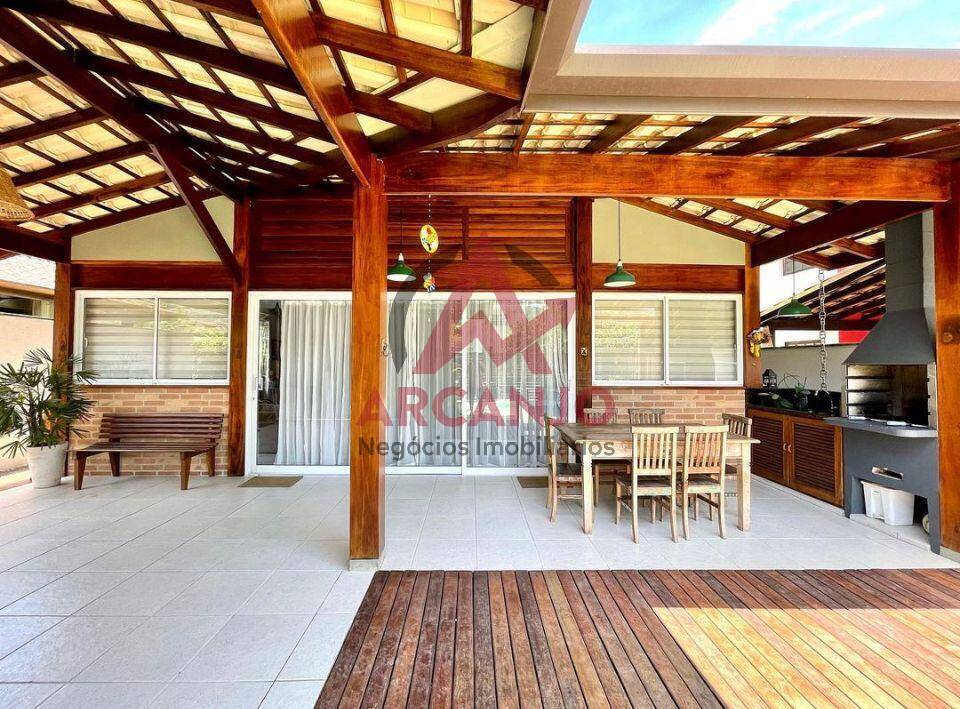 Casa à venda com 4 quartos, 207m² - Foto 2