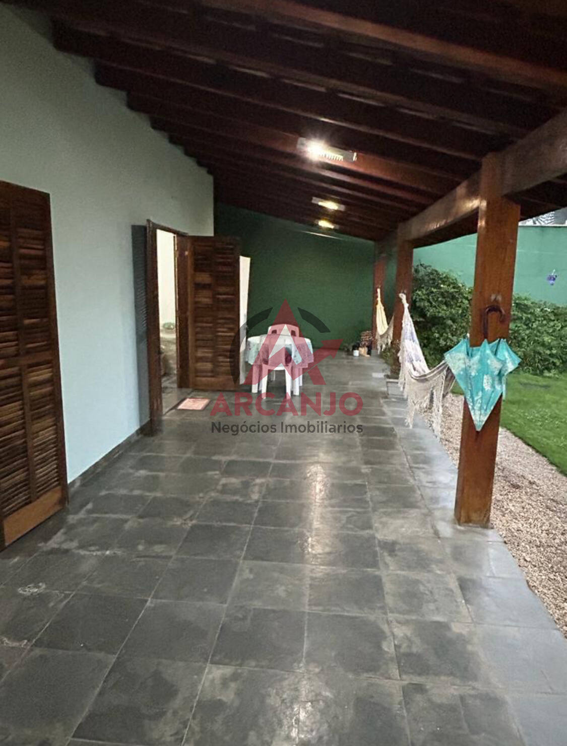 Casa à venda com 3 quartos, 200m² - Foto 6