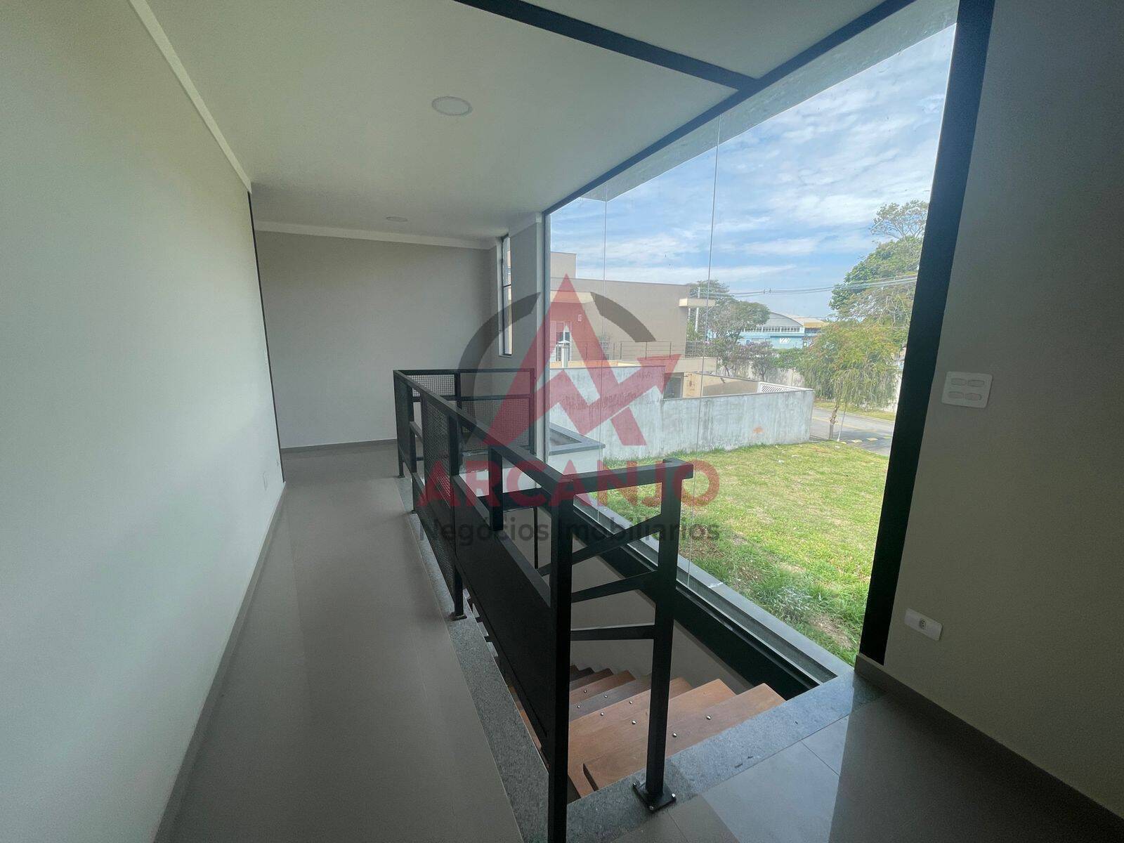 Casa à venda com 4 quartos, 310m² - Foto 6