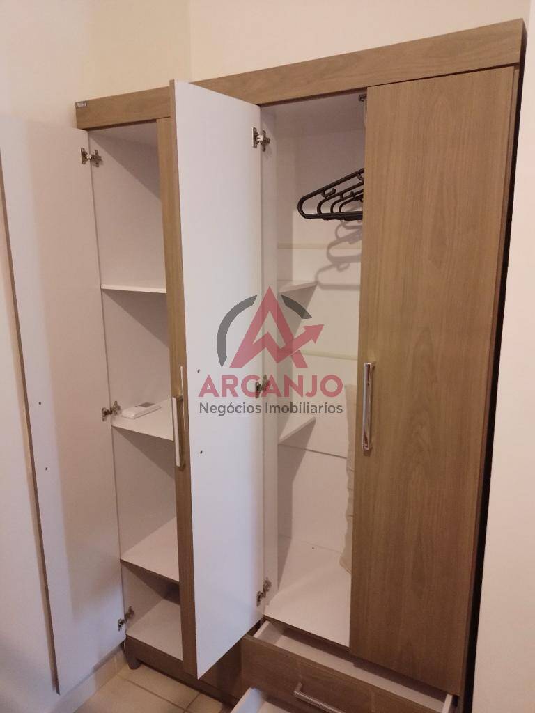 Apartamento à venda com 2 quartos, 70m² - Foto 17