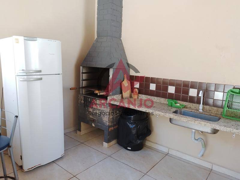 Apartamento à venda com 2 quartos, 64m² - Foto 27