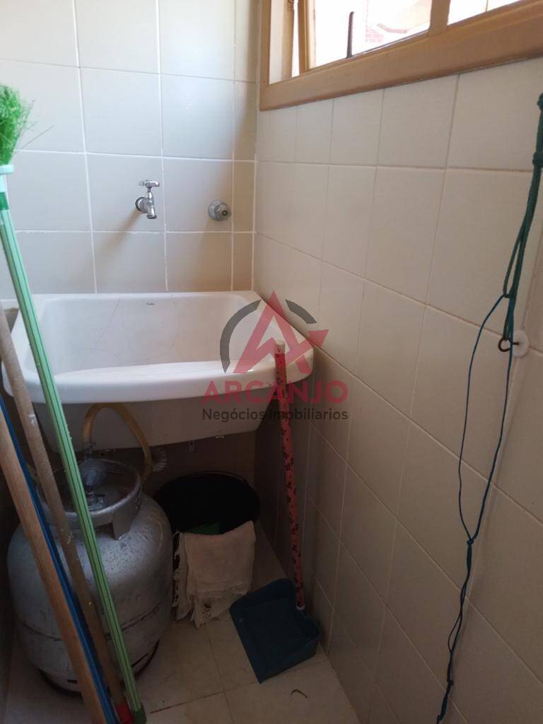 Apartamento à venda com 2 quartos, 64m² - Foto 12