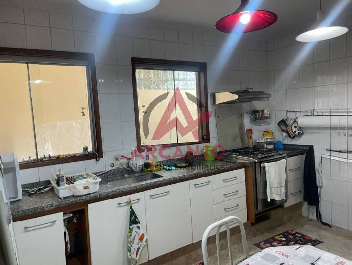 Casa à venda com 3 quartos, 195m² - Foto 5