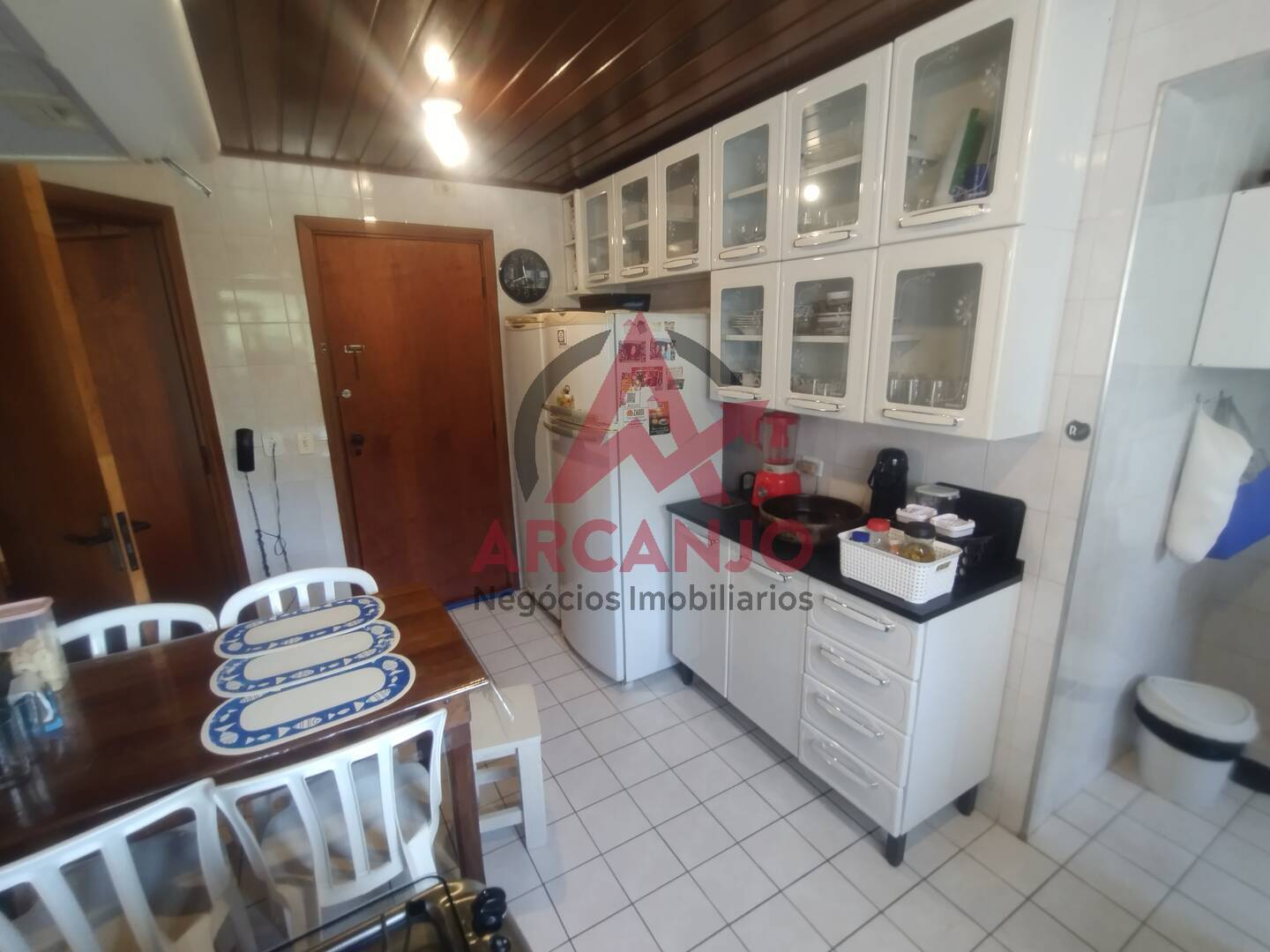 Apartamento à venda com 3 quartos, 180m² - Foto 23