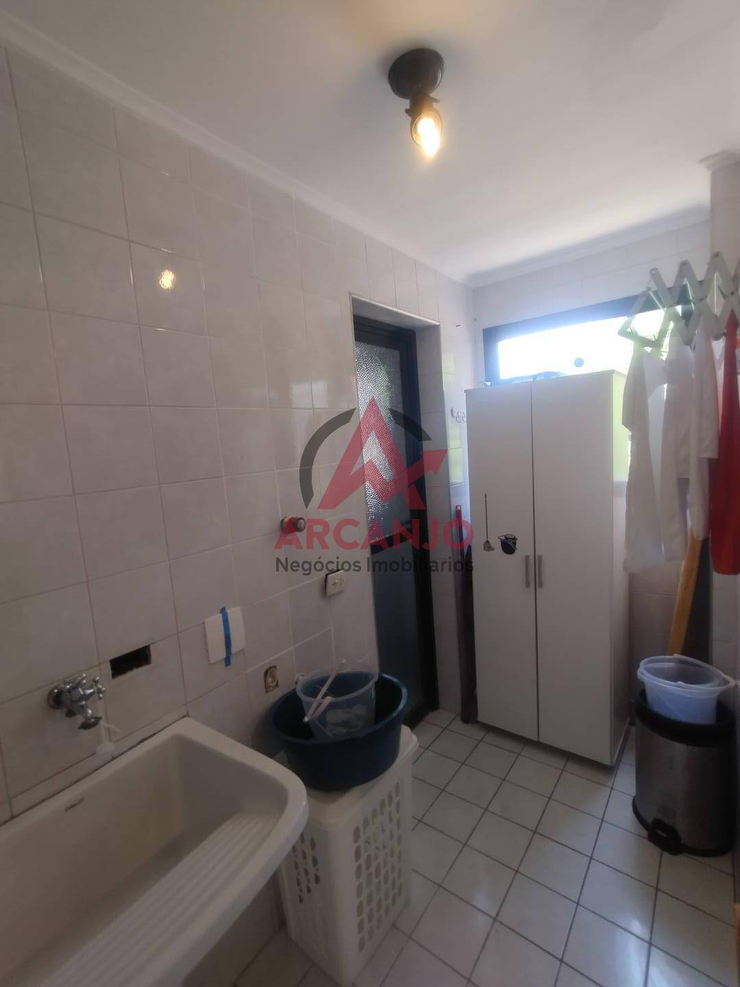 Apartamento à venda com 3 quartos, 180m² - Foto 25