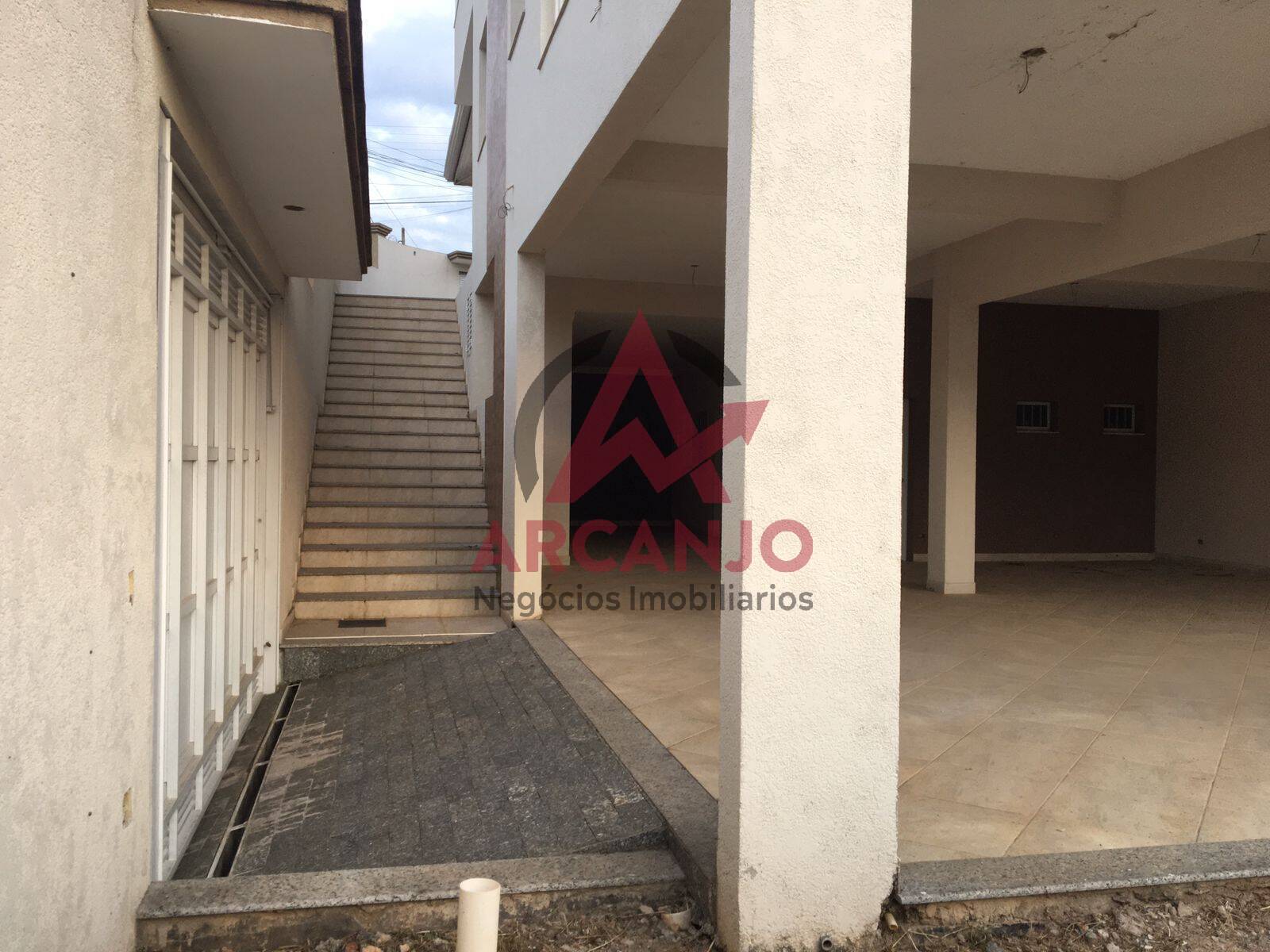 Casa à venda com 5 quartos, 295m² - Foto 11