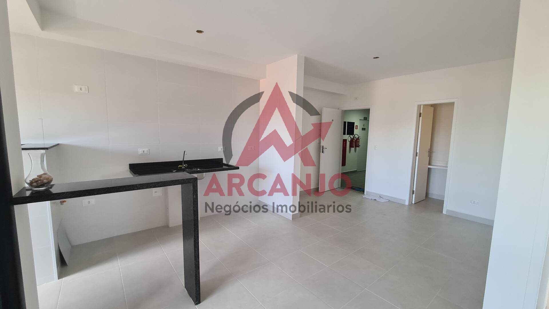 Apartamento à venda com 2 quartos, 70m² - Foto 4