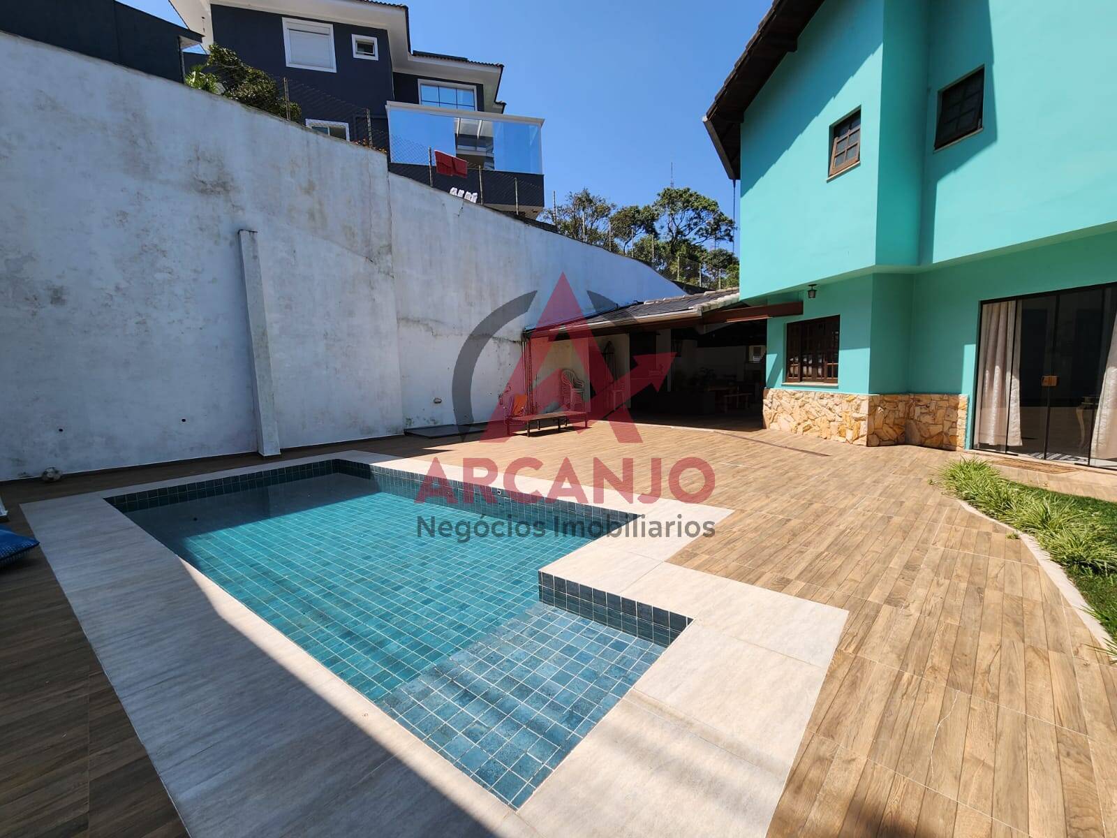 Casa à venda com 3 quartos, 228m² - Foto 20