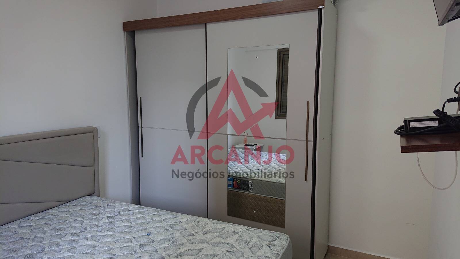 Apartamento à venda com 2 quartos, 61m² - Foto 6