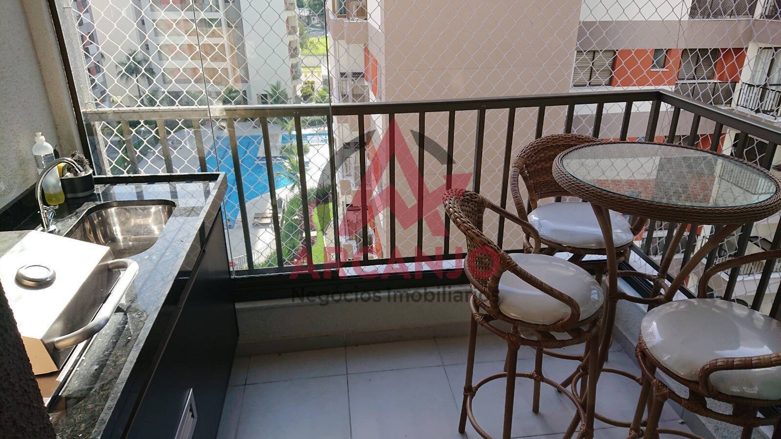 Apartamento à venda com 2 quartos, 61m² - Foto 12