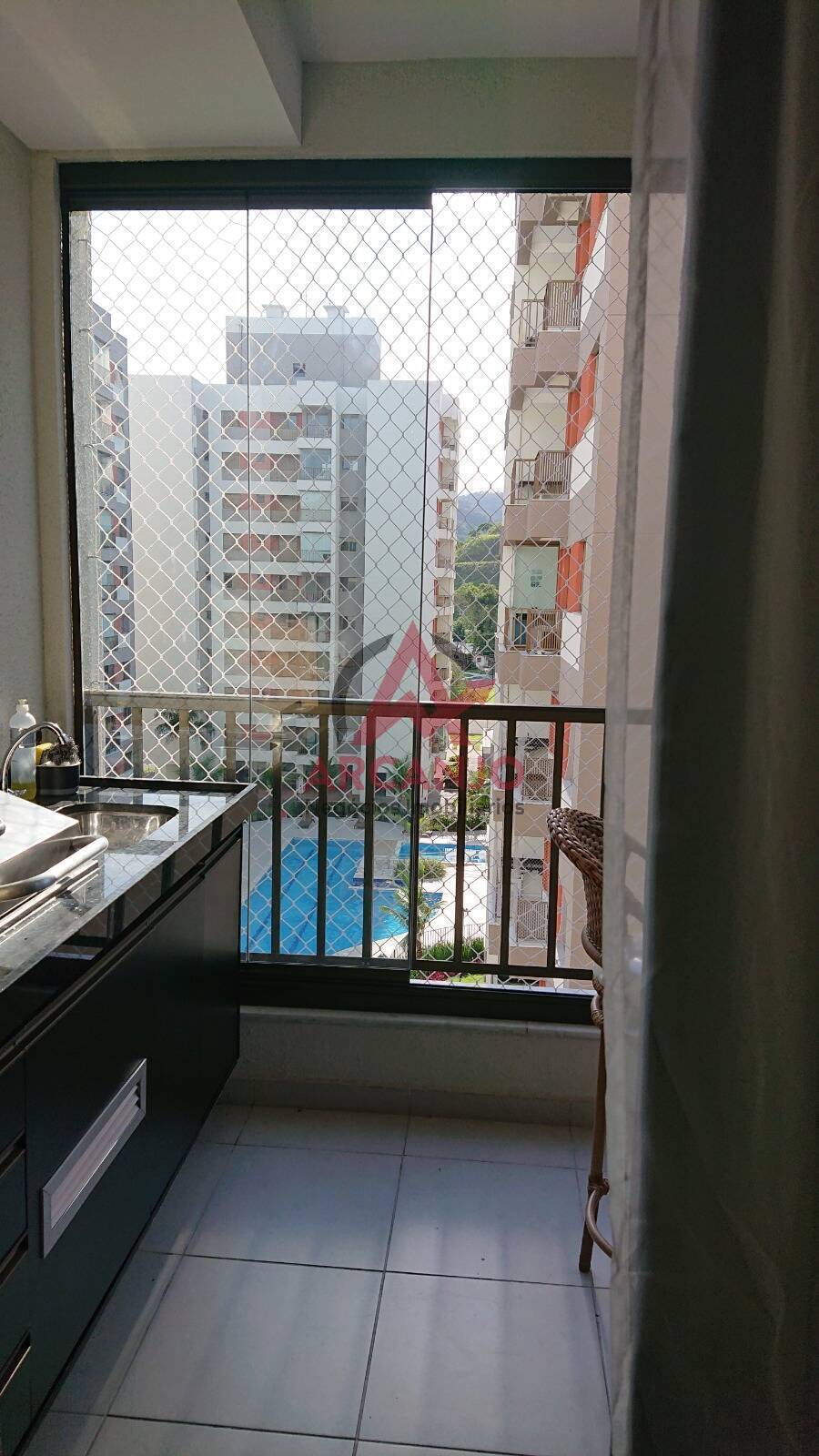 Apartamento à venda com 2 quartos, 61m² - Foto 14