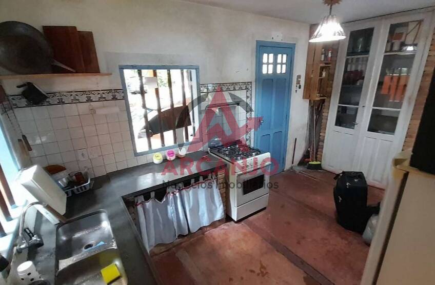 Casa à venda com 4 quartos, 200m² - Foto 12