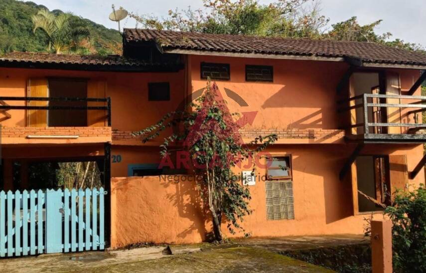 Casa à venda com 4 quartos, 200m² - Foto 4