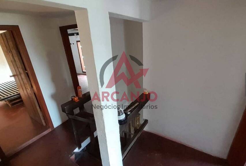 Casa à venda com 4 quartos, 200m² - Foto 13