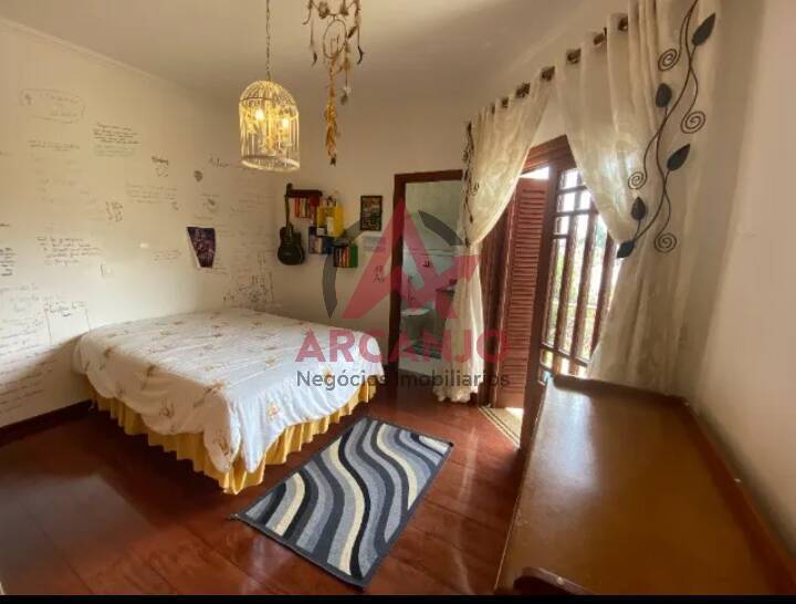 Casa à venda com 3 quartos, 810m² - Foto 4