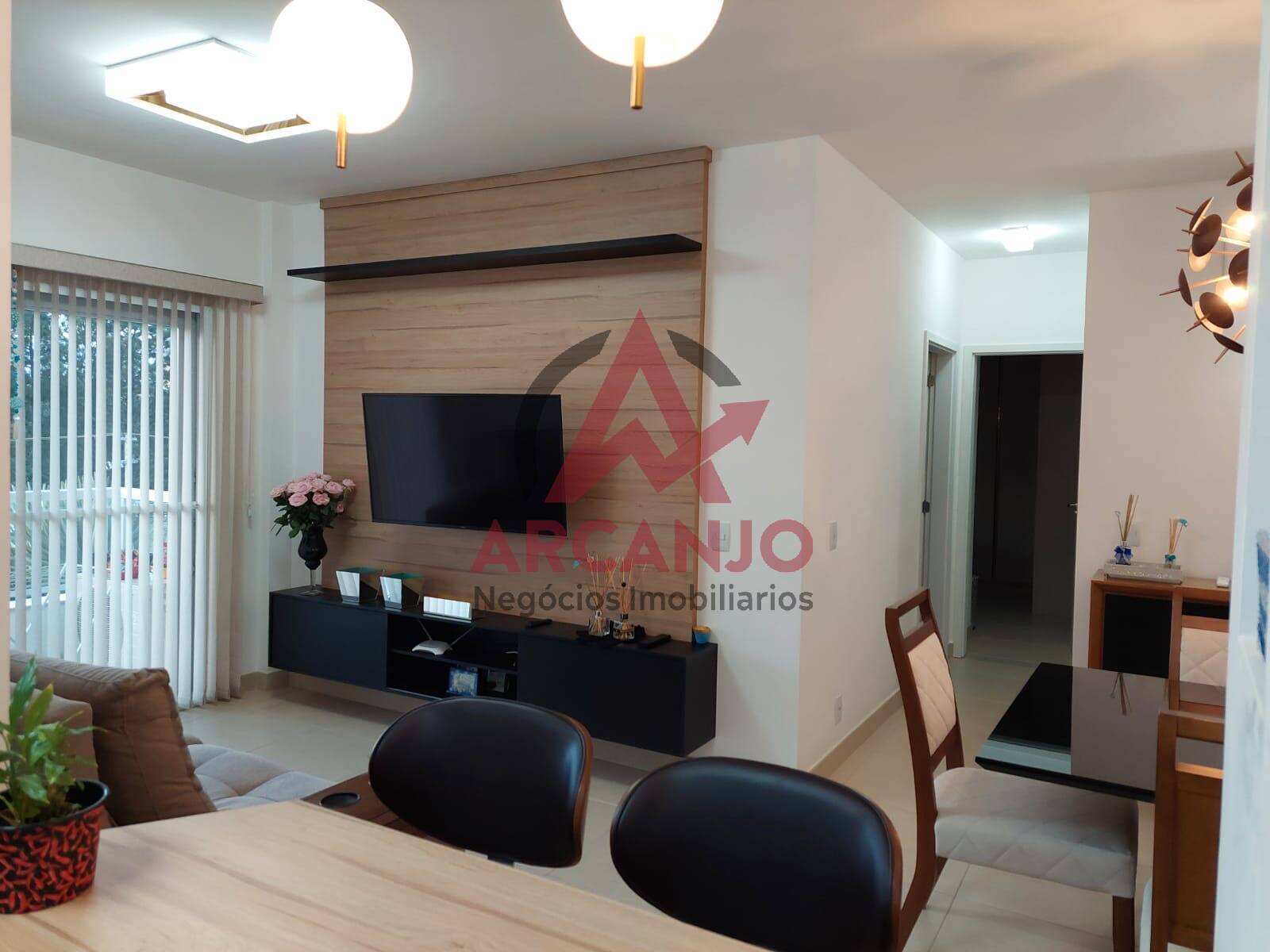 Apartamento à venda com 2 quartos, 83m² - Foto 4