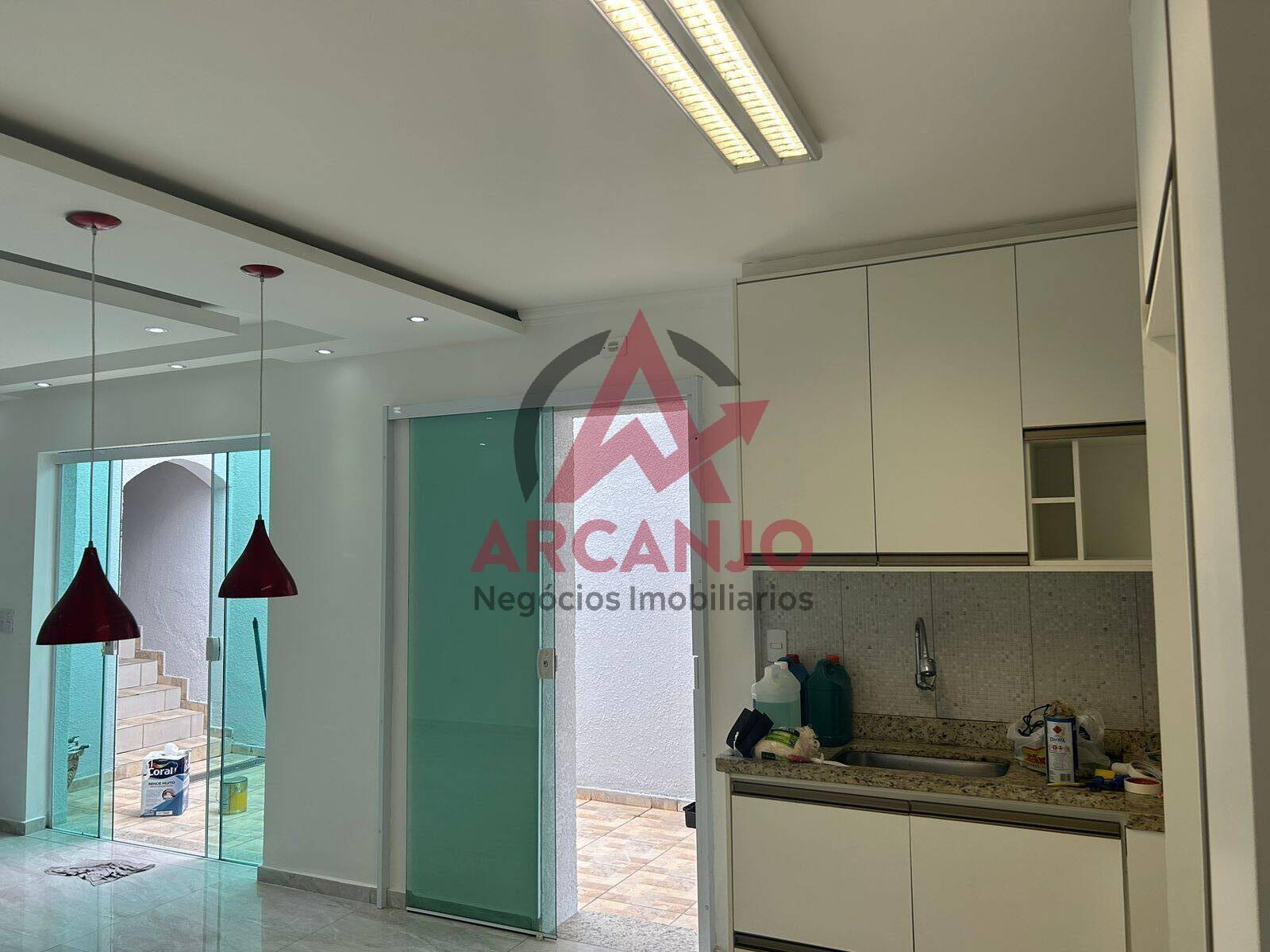 Casa à venda com 2 quartos, 200m² - Foto 3