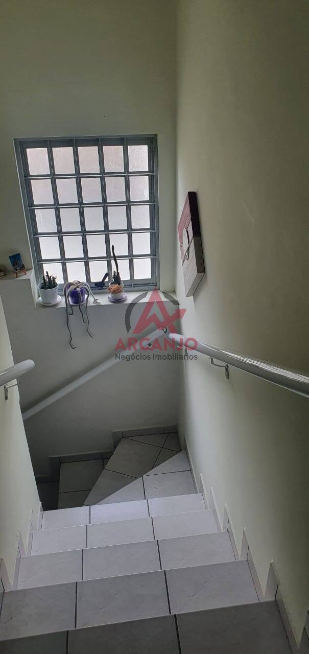 Casa à venda com 2 quartos, 150m² - Foto 17