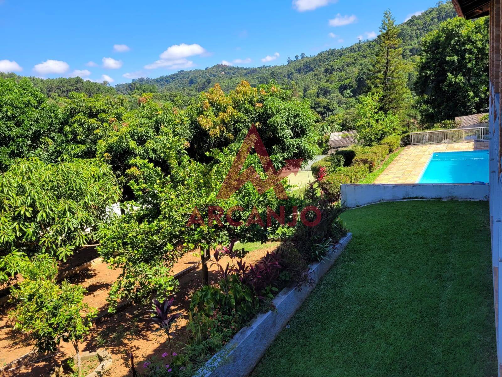 Fazenda à venda com 6 quartos, 2800m² - Foto 18