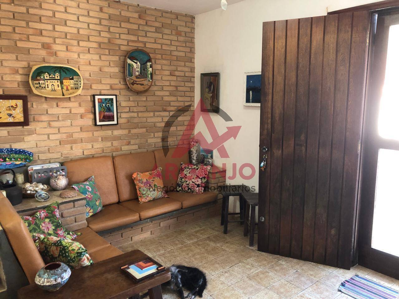 Casa à venda com 2 quartos, 74m² - Foto 2