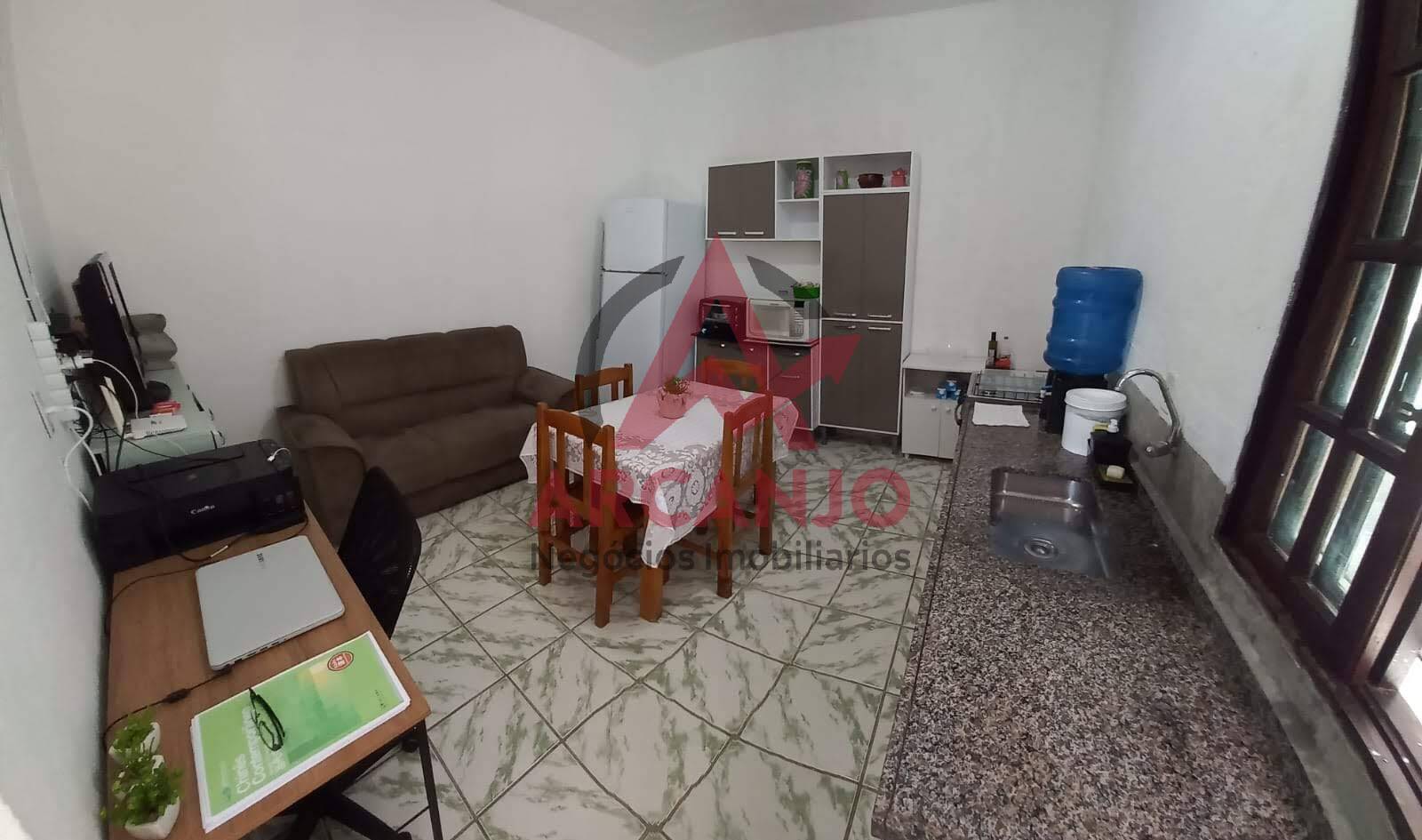 Casa à venda com 1 quarto, 48m² - Foto 2