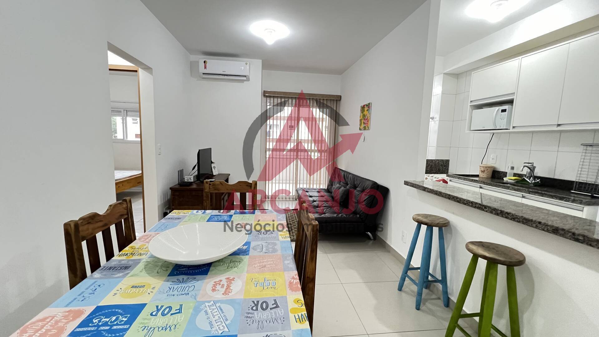 Apartamento à venda com 2 quartos, 67m² - Foto 11