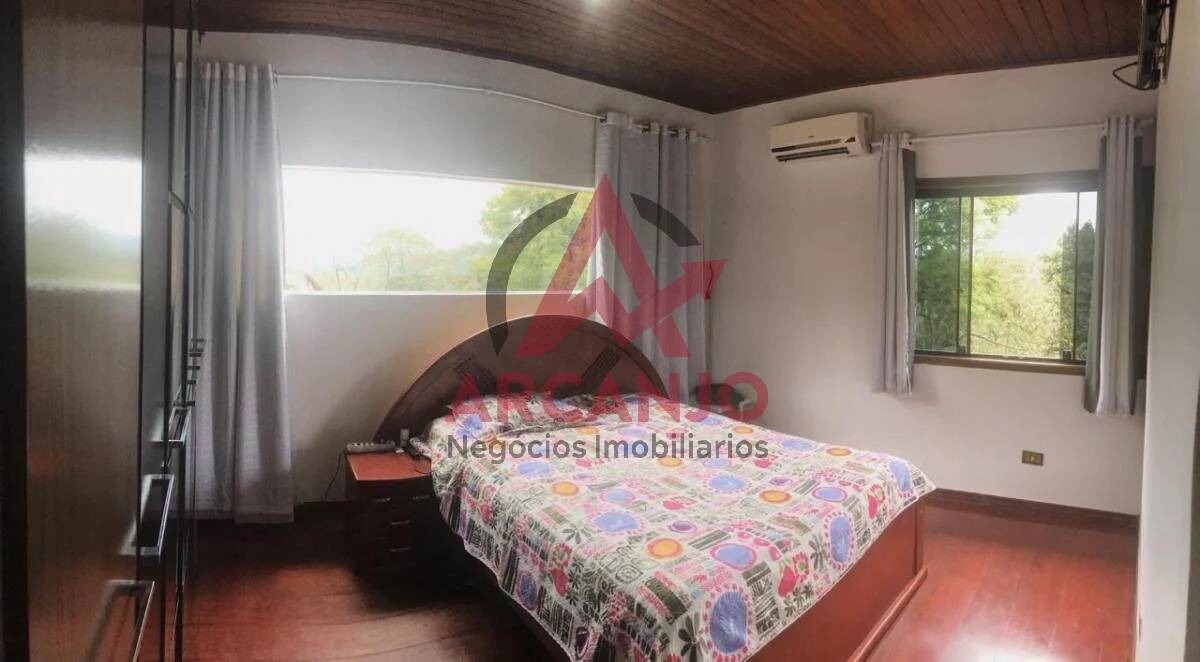 Sobrado à venda e aluguel com 3 quartos, 300m² - Foto 5