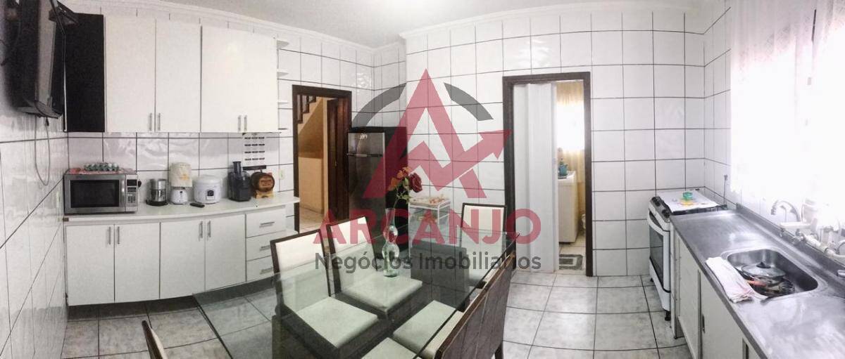 Sobrado à venda e aluguel com 3 quartos, 300m² - Foto 10