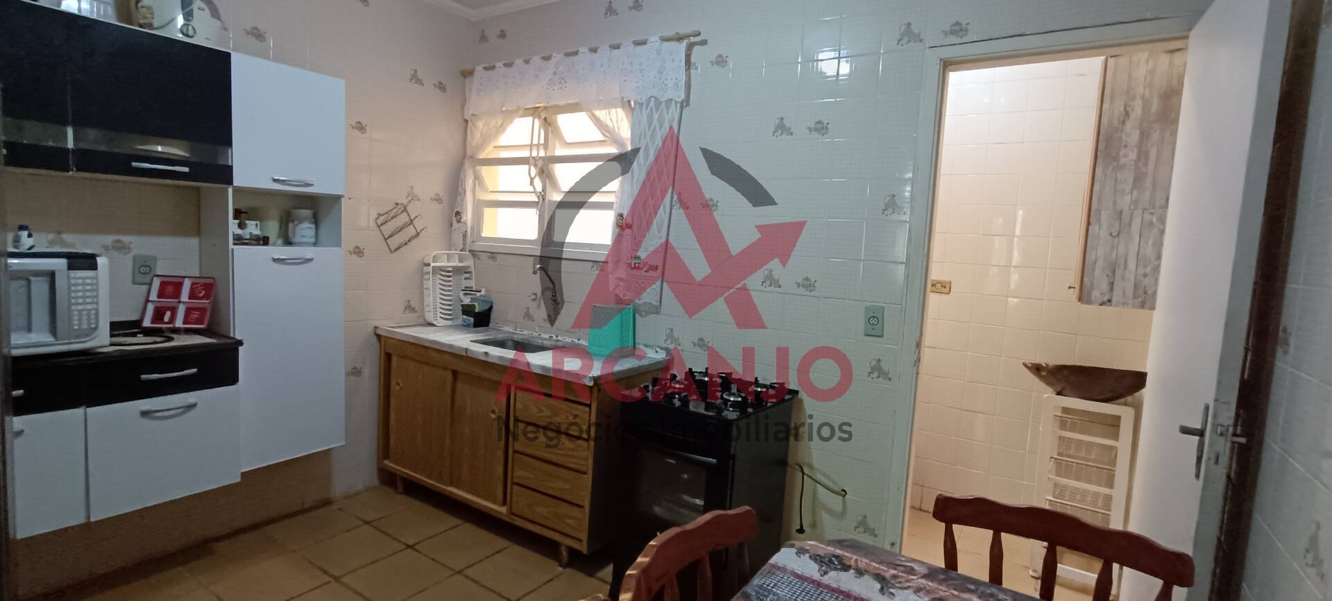 Apartamento à venda com 2 quartos, 70m² - Foto 4