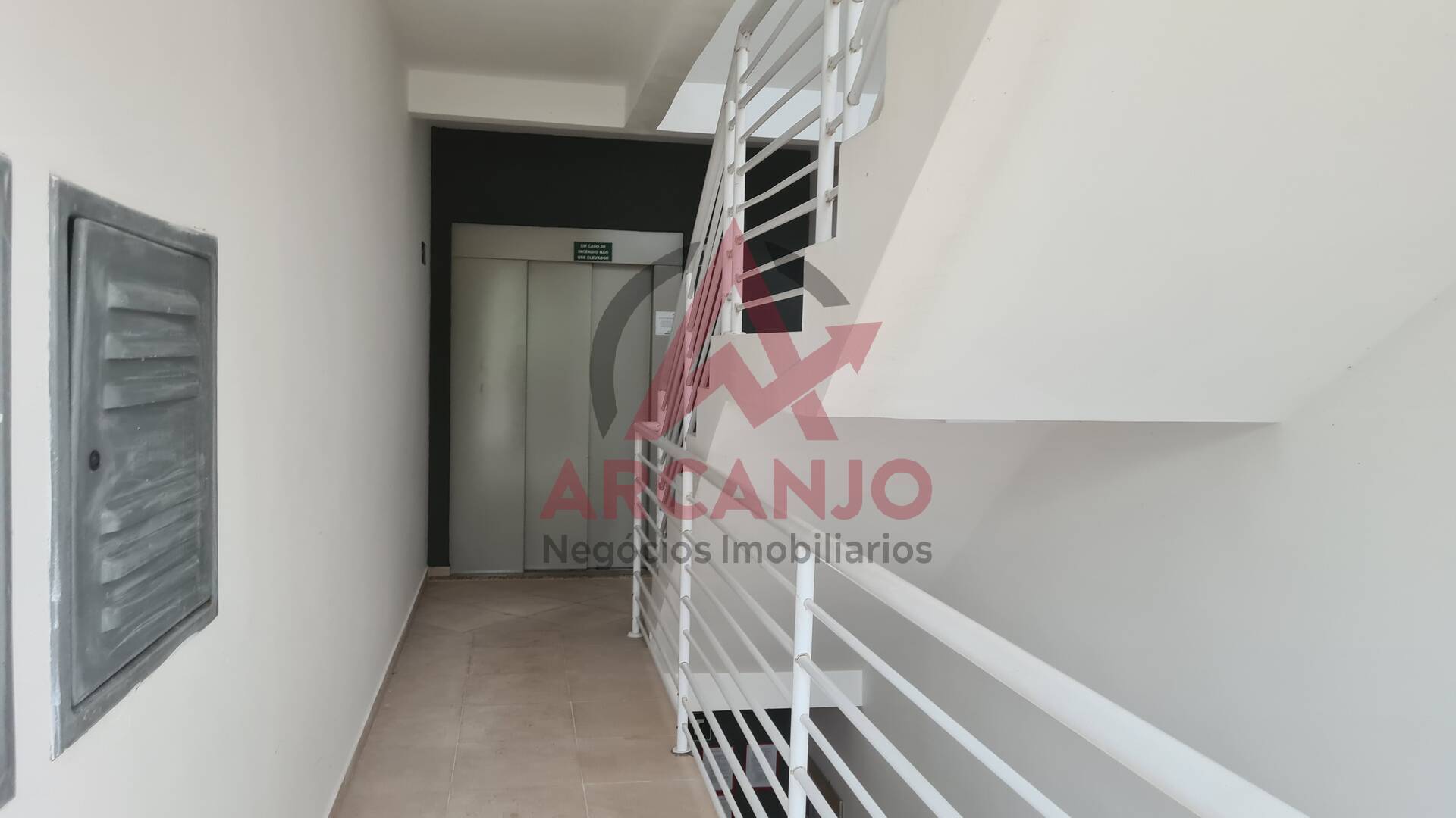 Apartamento à venda com 2 quartos, 49m² - Foto 9