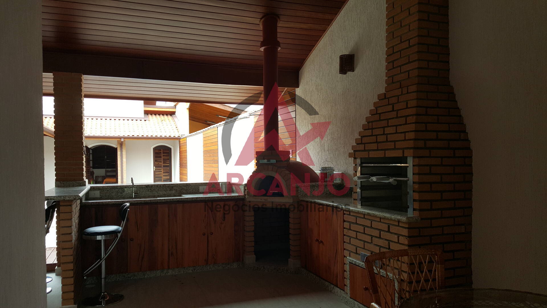 Casa à venda com 4 quartos, 200m² - Foto 25