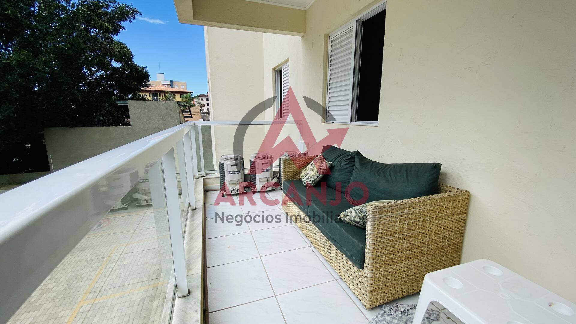 Apartamento à venda com 3 quartos, 97m² - Foto 19