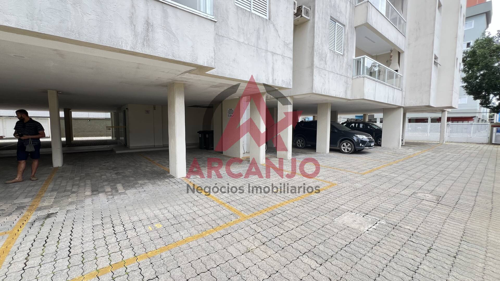 Apartamento à venda com 3 quartos, 97m² - Foto 31