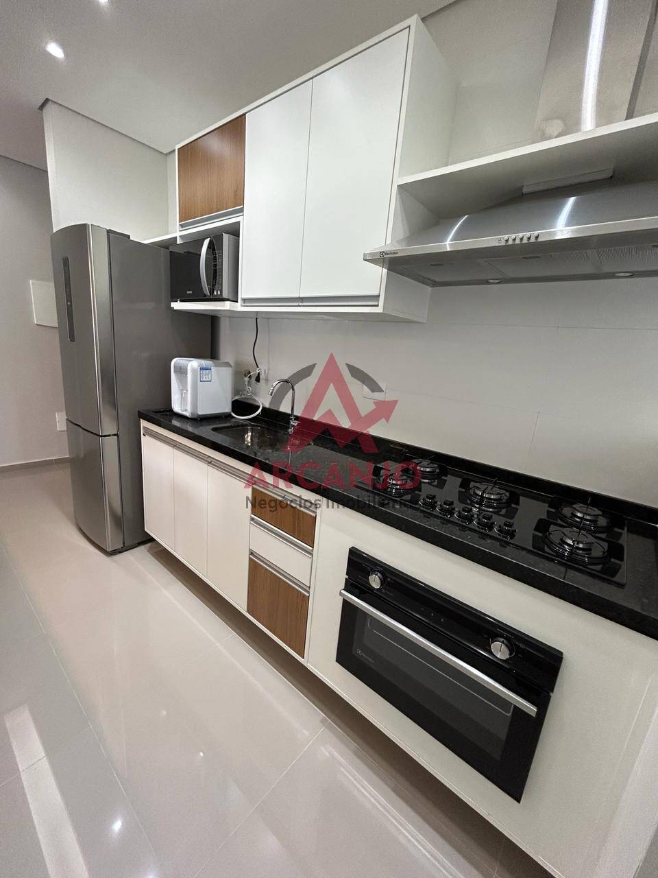 Apartamento à venda com 2 quartos, 75m² - Foto 12