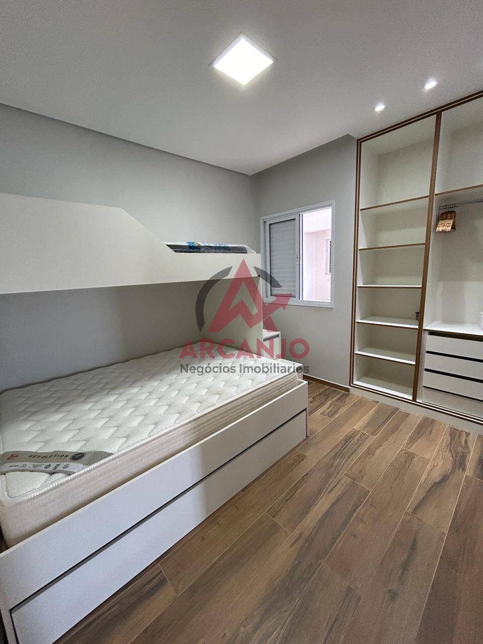 Apartamento à venda com 2 quartos, 75m² - Foto 16