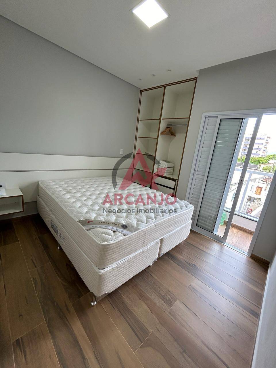 Apartamento à venda com 2 quartos, 75m² - Foto 21