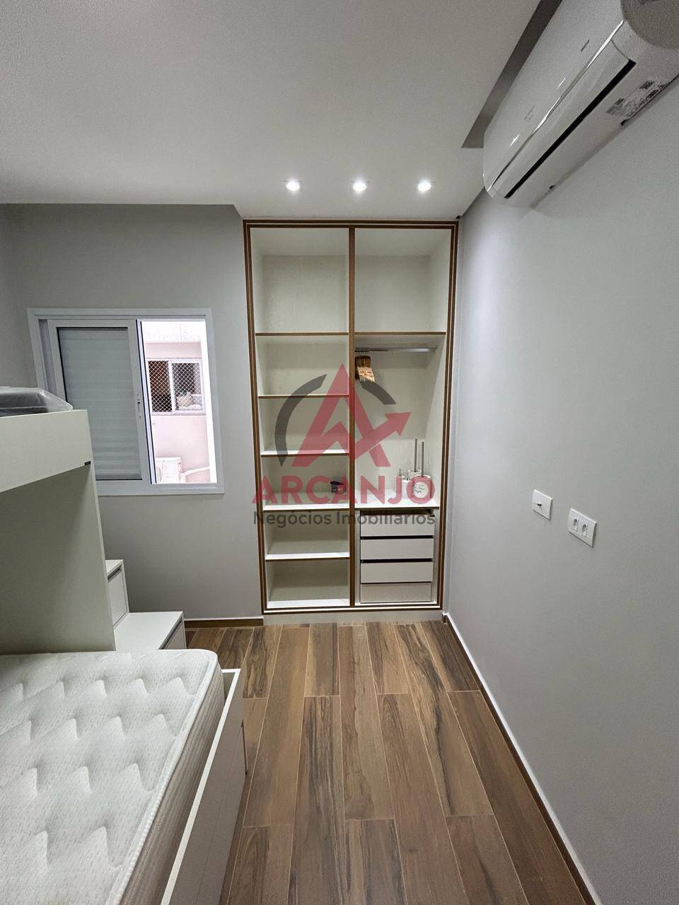 Apartamento à venda com 2 quartos, 75m² - Foto 24