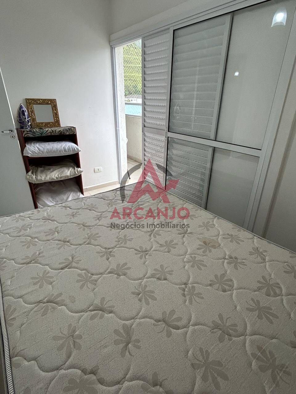 Apartamento à venda com 2 quartos, 70m² - Foto 10