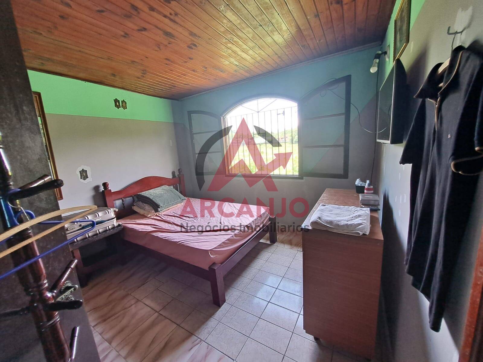 Casa à venda com 5 quartos, 352m² - Foto 9