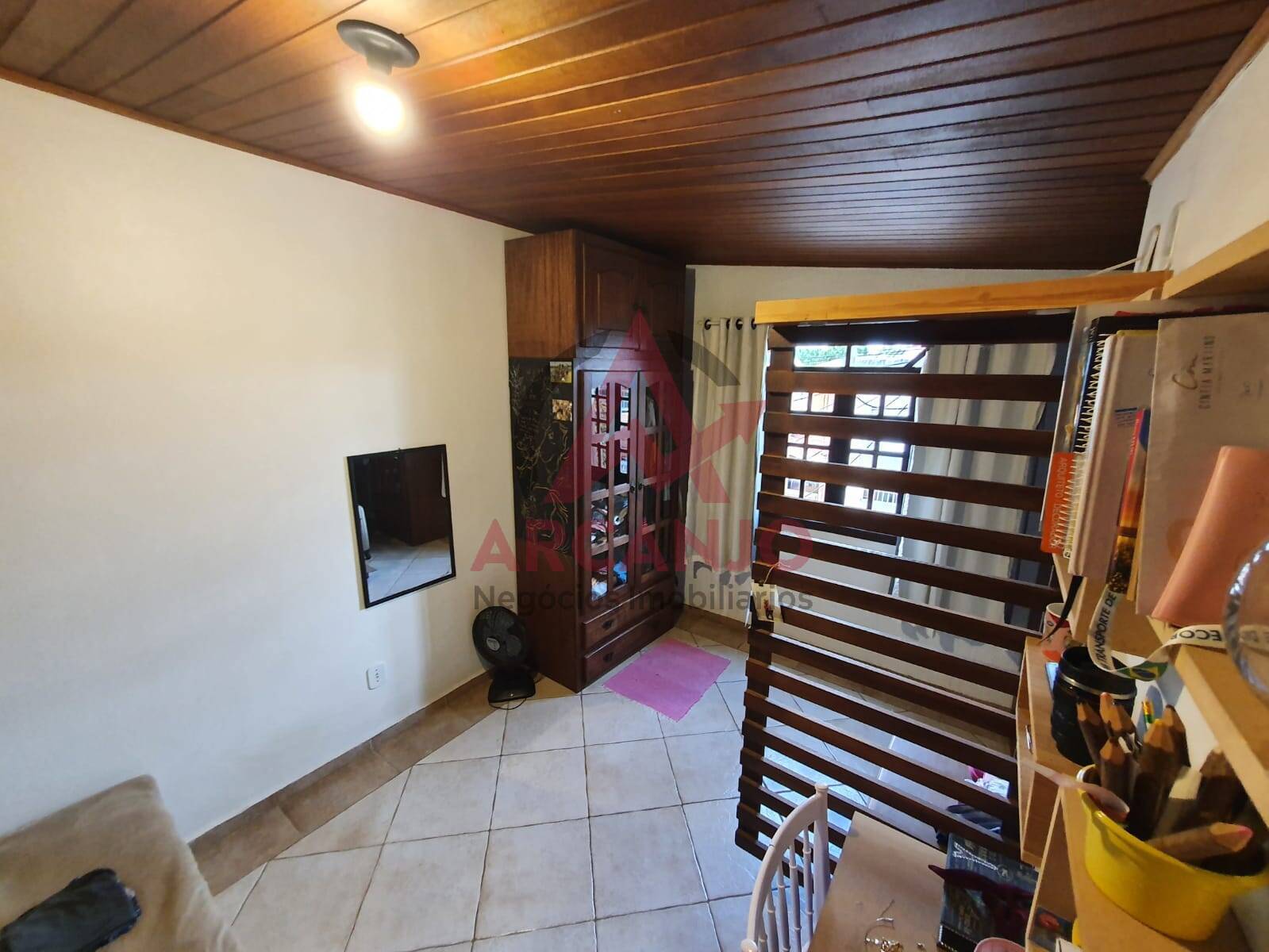 Casa para alugar com 2 quartos, 76m² - Foto 9