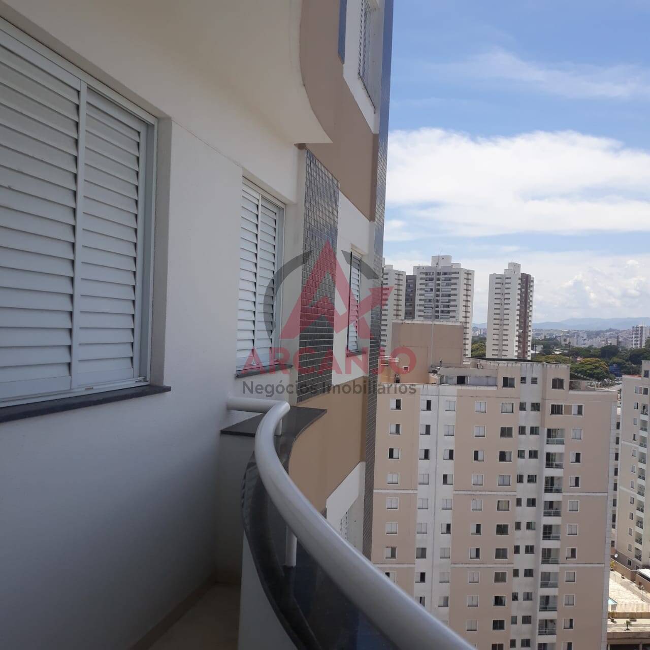 Apartamento à venda com 3 quartos, 96m² - Foto 5