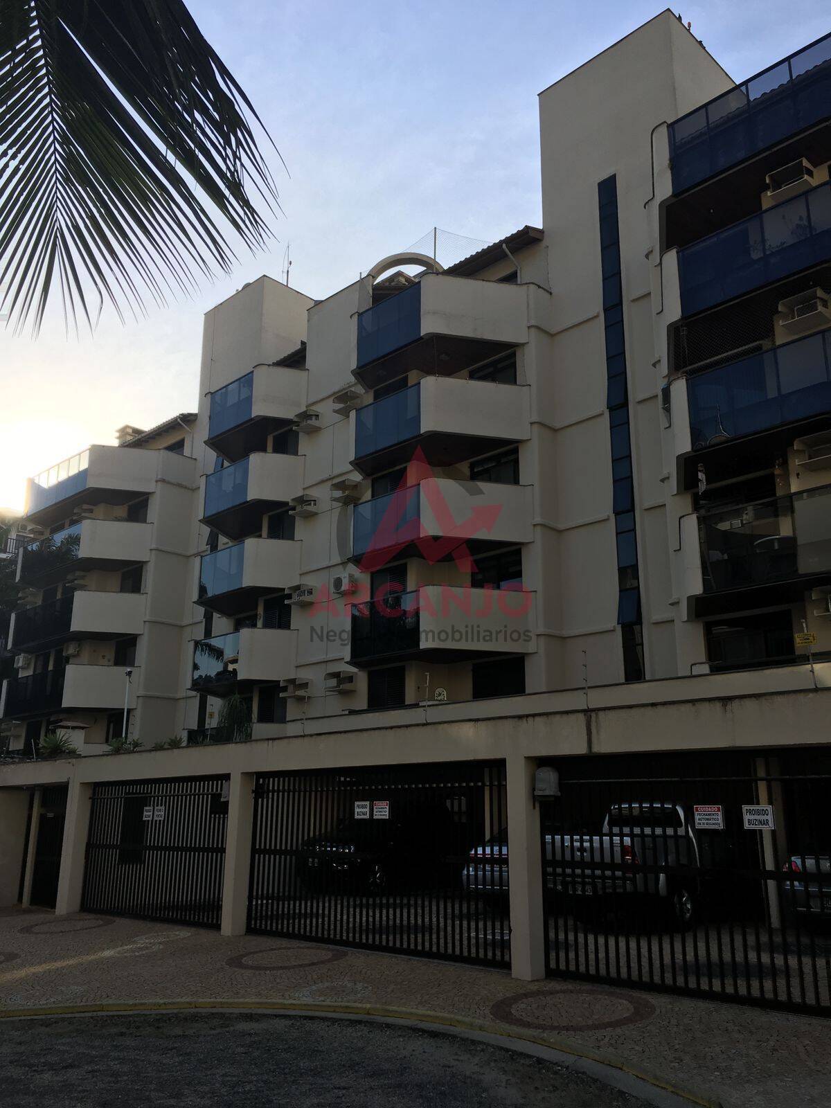 Apartamento à venda com 3 quartos, 97m² - Foto 26