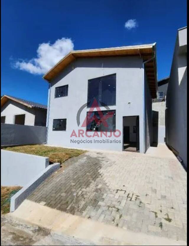 Casa à venda com 2 quartos, 150m² - Foto 1