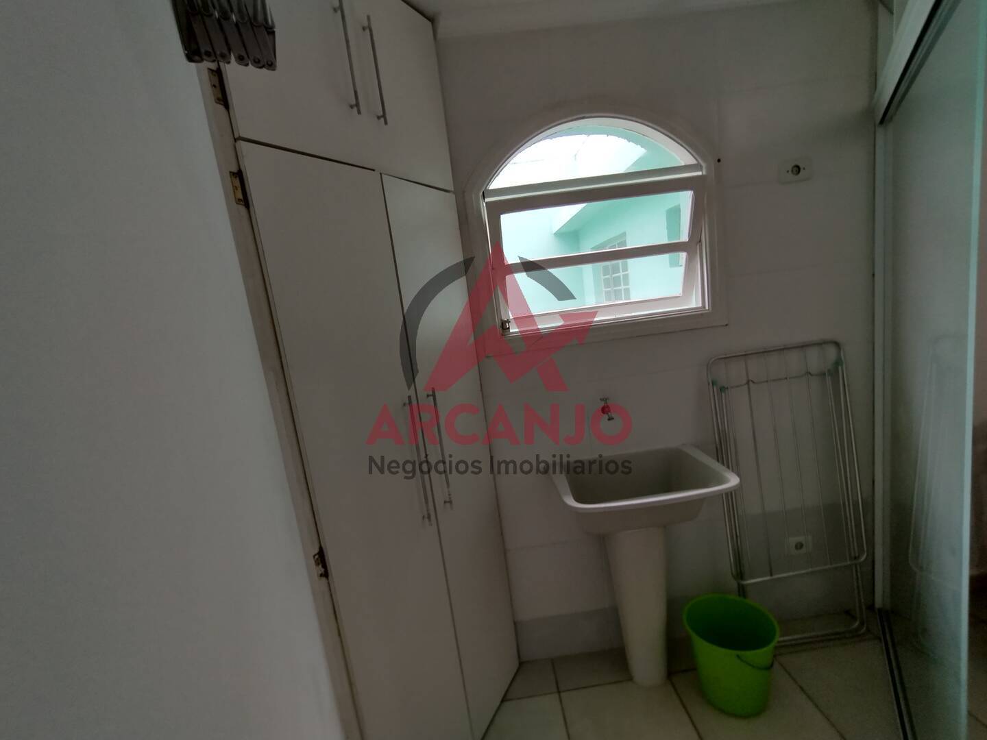 Apartamento à venda com 2 quartos, 56m² - Foto 11