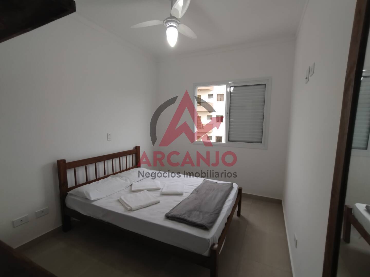 Apartamento à venda com 2 quartos, 70m² - Foto 8