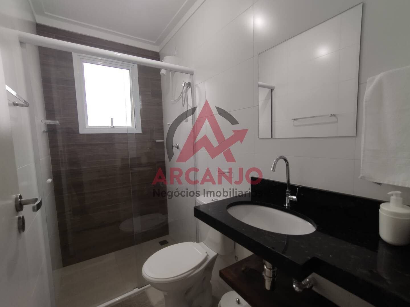 Apartamento à venda com 2 quartos, 70m² - Foto 12